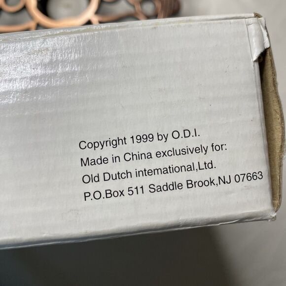 Vintage Copper Plated Wrought Iron Trivet Candle Warmer - Heart Design 8” Round - Picture 6 of 7